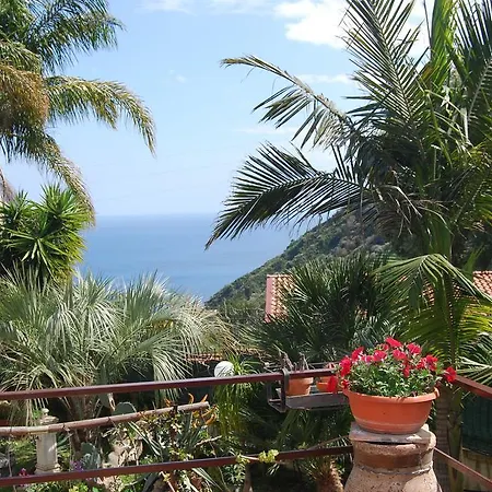 Apartment Holidaysora Taormina - Il Giardino Di Graziella